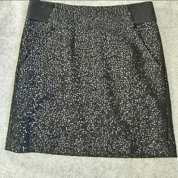 LOFT Black Sparkley Mini Skirt sequins Pockets party New Years Christmas - Picture 1 of 5